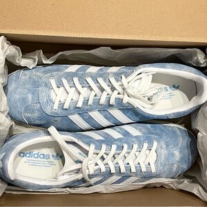 NWT Mens Adidas Gazelle Light Blue Size 11